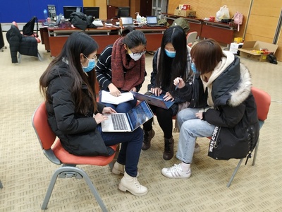 &ldquo;教育系統(tǒng)抗疫斗爭偉大實踐影像、海報展&rdquo;高校巡回展站走進北大